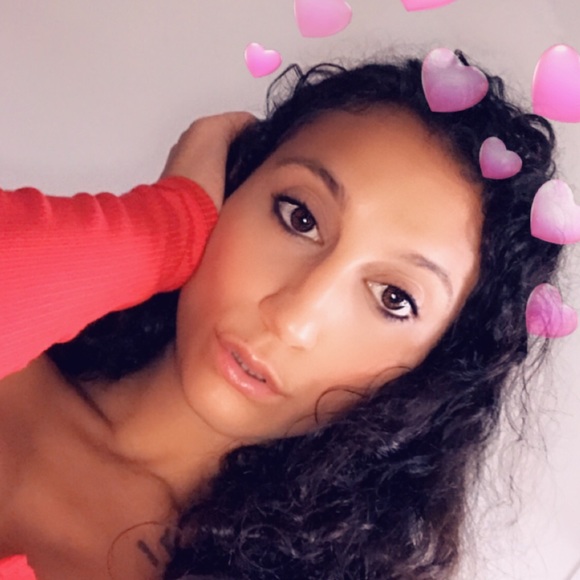 Meet your Posher, Jenna - Picture 1 of 1